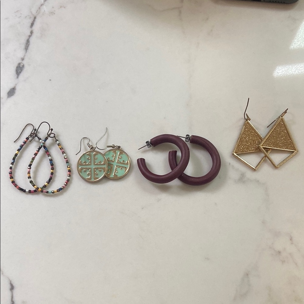Bundle 4 pair earrings